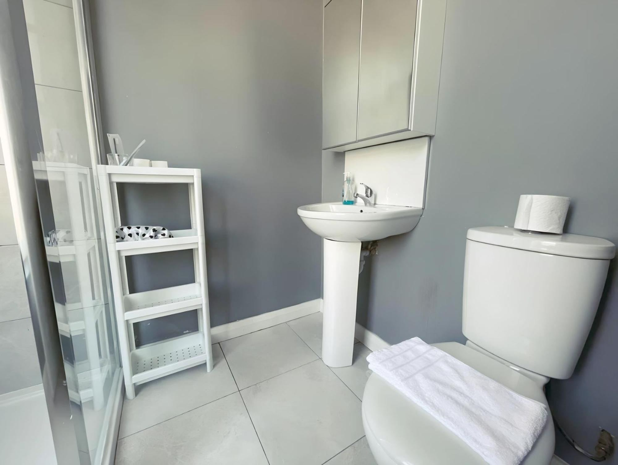 Leitrim Property Корк Экстерьер фото